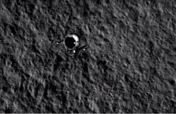 lunar_station16.jpg